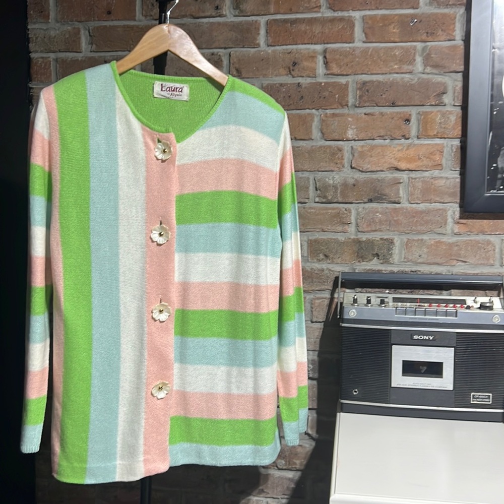Vintage Laura by Alyzia sweater cardigan